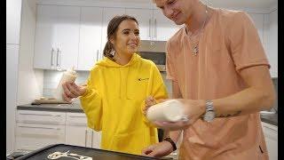 CARTOON PANCAKE ART BAKE OFF VS JESS CONTE!