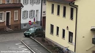 [Hornwechsel] Rettungswagen 15/83-1 auf Einsatzfahrt zum Notfalleinsatz in Gengenbach