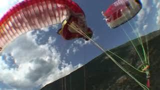 Crazy paragliding crash - Mathias Roten & Pál Takáts collision in 2007