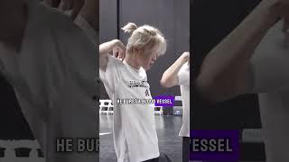 Jimin dangerous ways to stretch his body... #bts #jimin