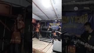 ada yang tahu judul lagu ini yang dibawakan opa-opa ini 