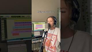 Making the Chihiro vocal stack #billieeilish #femaleproducer #vocals #vocalsonly #protools