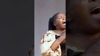 VOCAL QUEEN  ROSE MUHANDO- UNIONDOLEE MAJIVUNO KOMESHA KIBURI