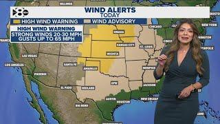 Extreme winds across the U.S: Latest weather impacts in New Mexico, Kansas