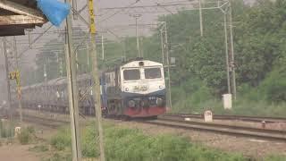 Beautiful Toaster TKD WDP3A chugs through Mehruali with Old Delhi Tanakpur Express