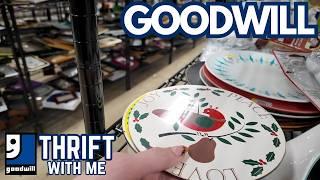 Thrift With Me at GOODWILL | Crazy Lamp Lady | Reselling