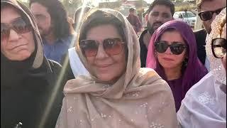  Aleema Khan Talks to PTI Social Media After Meeting Imran Khan at Adiala Jail