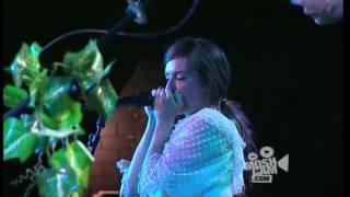 Angus & Julia Stone - Mango Tree (Live in Sydney) | Moshcam