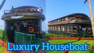 Luxury Houseboat | Cruises | Kerala Backwaters | Alleppey | Jobin Magic World