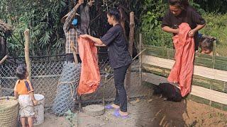 The girl and her mother dug up tapeworms to exchange for pigs.