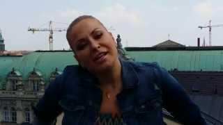 Anastacia saluta i fan di Vevo Italia!