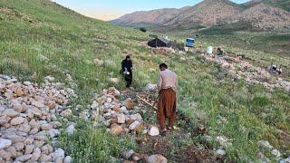 Nomadic Life ️: Building a House in Nature with Only Stone 🪨 | Simple Survival Techniques 
