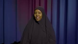 Aamina: Sheeko Waalid oo ku saabsan Help Me Grow Minnesota (Qoraalka Shaashada Somali)