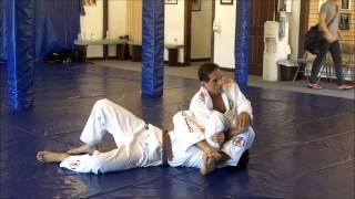 Arm bar from the mount & counter to defense