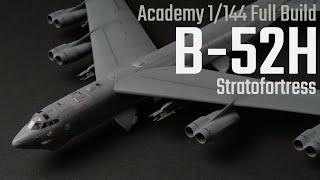 Boeing B-52H Stratofortress USAF 1/144 Academy 12622 Full Build Video | RWO Models