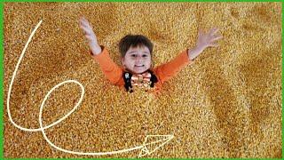 Playing in a Huge Corn Pit with TinoNinos