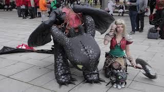 Meet the world's cutest cosplay at MCM Comic Con London –Toothless by Littlejem