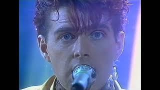 Thompson Twins - Hold Me Now (1984 live HQ)