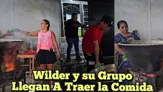 Listos Para La Cena Wilder Llegan a Traer La ComidaHoy Recibira la Sorpresa D La Patrona