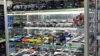 1/18 Scale Model Cars  Store In Dubai DieCast Miniature Cars