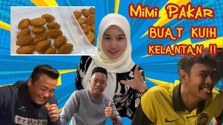 MIMI BUAT KAN KUIH CEK MEK MOLEK VERSI TAK BERAPA NAK MOLEK !! HAHA ..