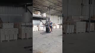 standing full electric stacker