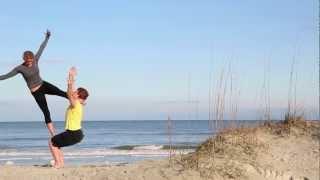 Kelsey & Matt: Acroyoga on the Beach