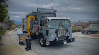 California Waste Solutions | Brand New Peterbilt 520 McNeilus ZR Garbage Truck