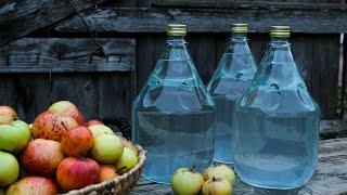 Grandma Makes 20 Litres of Romanian Apple MOONSHINE Home-brewed TUICA  TUICA De MERE la CAZAN