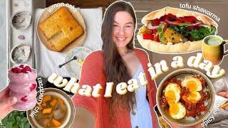 VLOG | what I eat in a day!  ( fun hangout & cook lots of recipes )