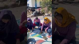 Gaon khaney ke samney sab fail hai  #youtubeshorts #food #village #villagevlog