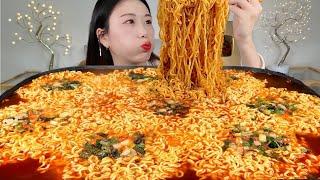 ASMR 이 계절에 딱 맞는 라면 찾았습니다!! 라면 8봉지 리얼먹방 :) 8 ramen noodles MUKBANG