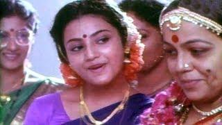 Seetharamaiah Gari Manavaralu Songs - Velugu Rekhalavaru - Meena,ANR, Rohini Hattangadi