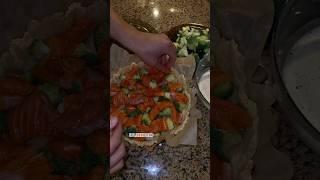 Киш с сёмгой и брокколи #рецепт #рецепты #еда #киш #пирог #сёмга #брокколи #семга