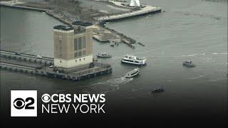 Live: Helicopter crash in Hudson River