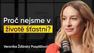 Staví školy v Kambodži. Co ji dalajláma naučil o štěstí? | PROTI PROUDU