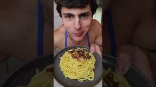 How to Make Spaghetti Carbonara