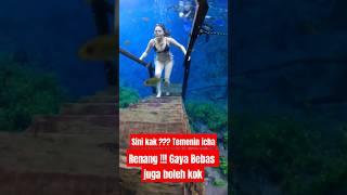 teman ~ i aku renang ayo kesini !!! hiburan Berenang gaya bebas suka suka aja #shorts #hiburan #lucu