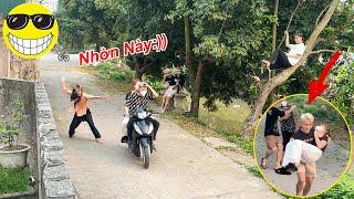 Tổng Hợp Những Màn Troll Giả Bà Cụ Đả Bóng Nước Người Đi Đường Cực Hài Của Hoàng Em..!