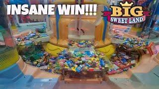 YOU WON'T BELIEVE THIS!!! Candy Pusher Arcade Jackpot