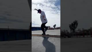 Willy Santos Challenges Ronnie Creager to land a a trick he hasn’t done in months in a line!
