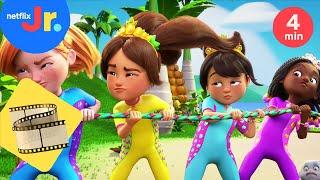 Rendiamo la SPIAGGA ECCEZIONANANAS!  Il Potere delle principesse | Netflix Junior Italia