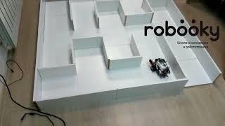 Робототехника. Робот Lego Mindstorms EV3 проходит лабиринт