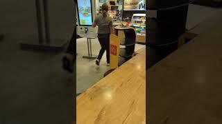 Robot @ McDonald's in Slovenia