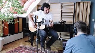 How to record acoustic guitars with the Austrian Audio MiCreator microphones in an ORTF setup.