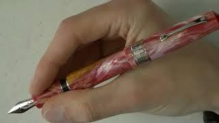 Leonardo MomentoZero Grande Dutch Pen Show Sugar Rush Fountain Pen Review