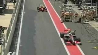 KIMI RÄIKKÖNEN burning incident in the pit (with Heikki Kovalainen) - F1 Brasilian GP 2009