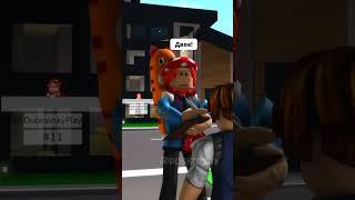 СКОЛЬКО ЛЮДЕЙ ПРОЖИВАЕТ ЗДЕСЬ? #robloxshorts #roblox #brookhaven