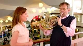 Simon Halsey takes the Sarah´s Music Horn Challenge!