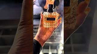 I smell like luxury  #valentino #valentinoborninroma #valentinoperfume #perfumetiktok